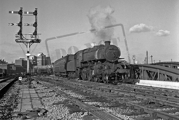 43007 1950s Leeds City Junction