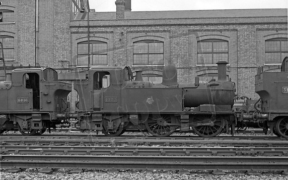 1422 1957 Swindon Works