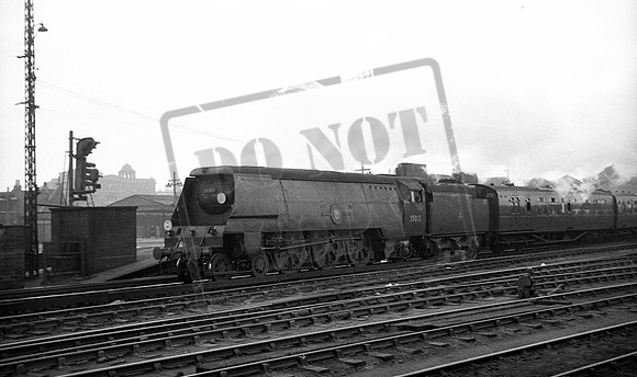 35012 1954-03-21 Clapham Junction