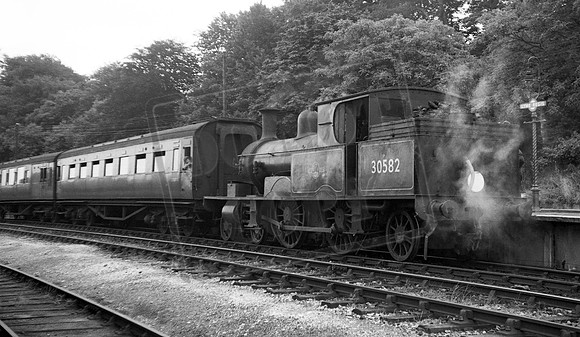 30582 1960-09-21 Lyme Regis