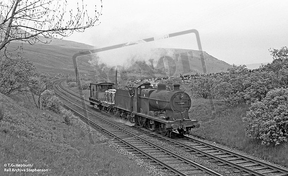 44324 1960s Ais Gill