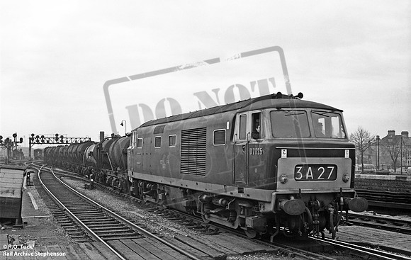 D7025 1963-04-15 Cardiff General