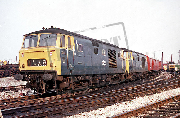 D7022 1971c Reading