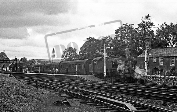 42154 1965 Wennington Station