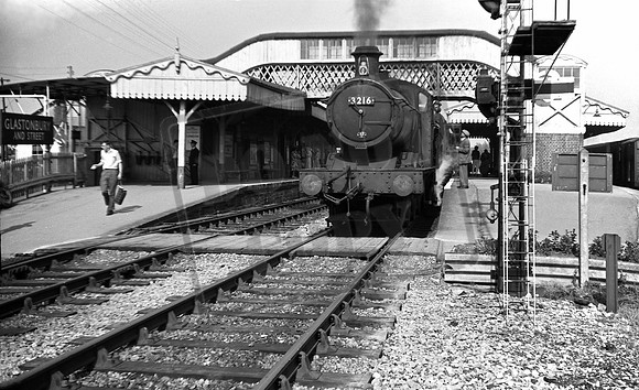3216 1963-07-30 Glastonbury