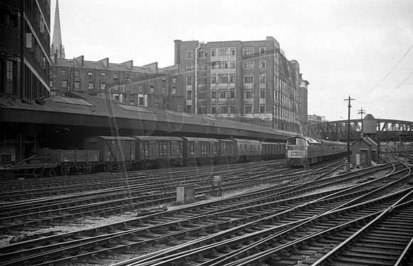 D1073 1964c London Paddington