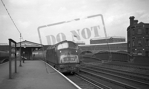 D829 1967-03 Queens Road Battersea