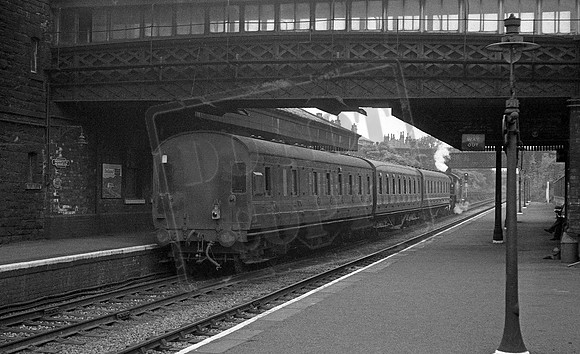 42087 1965-06-11 Farnworth  Halshaw Moor