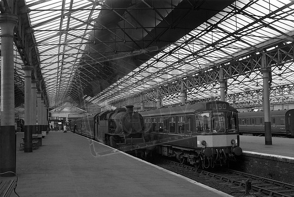 42132 DMU E51832 1960s  Southport