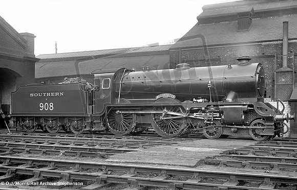 E908 1930-10-24 New Cross