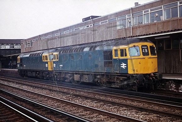 33002 1974 Eastleigh