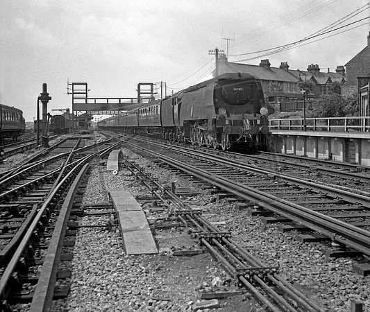 34087 1960 Folkestone Junction