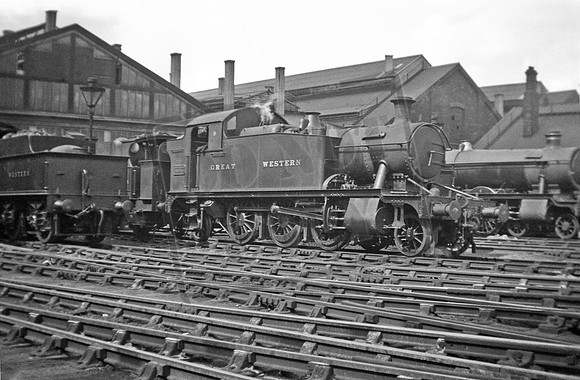 5553 1930s Swindon shed