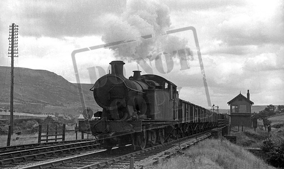 5691 1949 near Treherbert