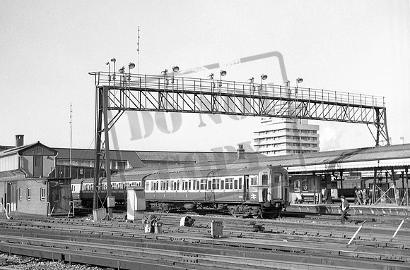 EMU 7749 1970s Clapham Junction