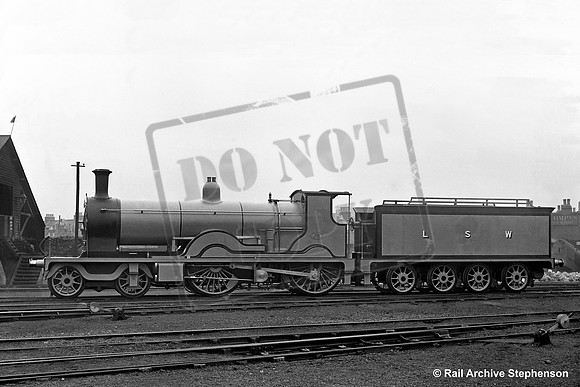 LSWR 720 1902-10-24 where -is it Nine Elms?