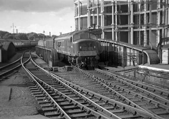 D128 1964 St Pancras