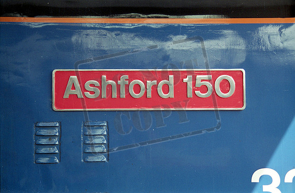 33114 1992-07-16 Nameplate