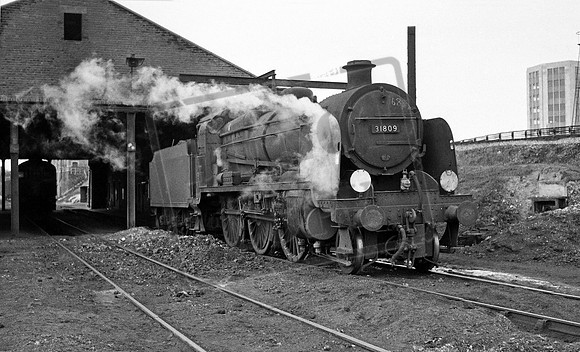 31809 1965 Reading Southern shed