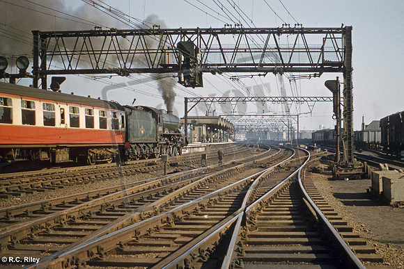61656 1959-02-28 Bethnal Green