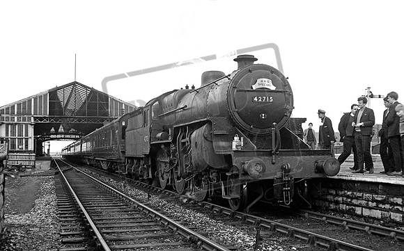 42715 1965-05-08 Mansfield Town