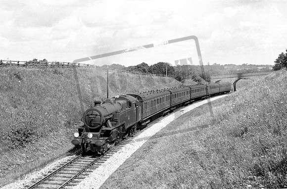 42077 1957 near Rotherfield, Cuckoo line branch