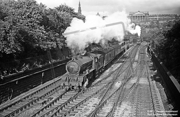 62733 1951c Edinburgh Princes Street Gardens