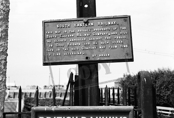 Sign 1960s SER Cast Iron Notice - 'Closed Good Fridays'