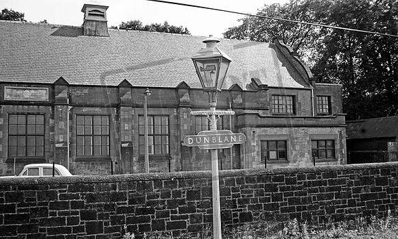Sign 1965 Dunblane
