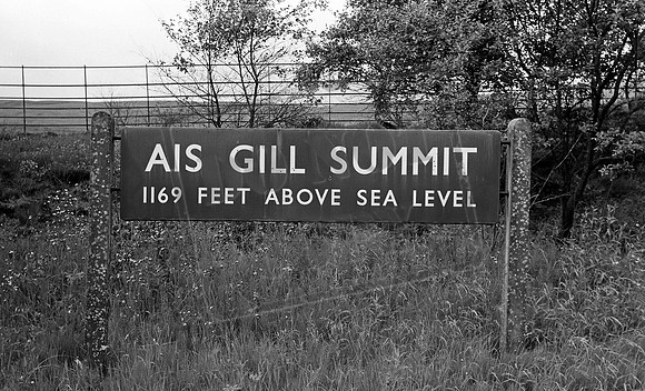 Sign 1967-05-12 Ais Gill Summit