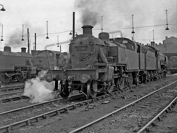 40042 1957-09 Willesden