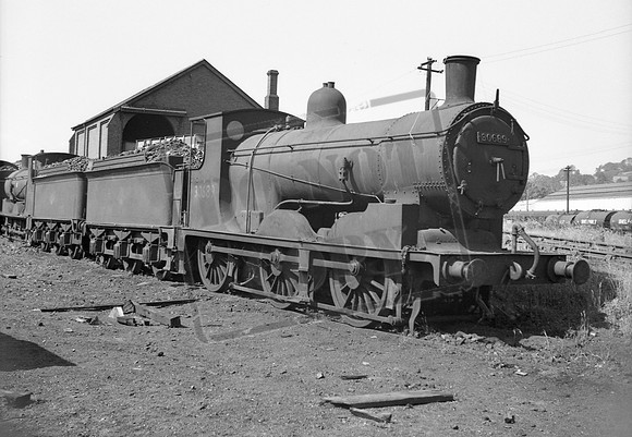 30689 1963 Exeter shed