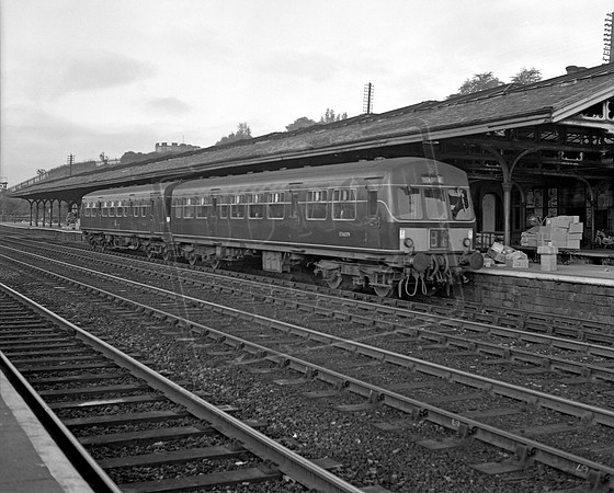 DMU E56079 1963-08-28 Durham