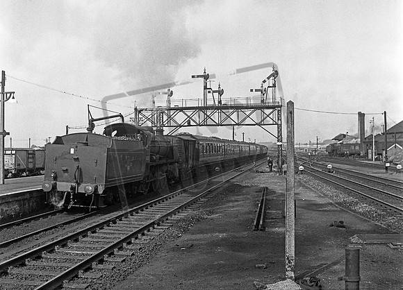 31628 1963-06-06 Basingstoke