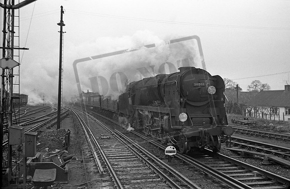 34088 1966-11-25 Brockenhurst