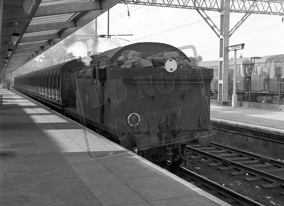 69642 1960-09-17 Enfield Town