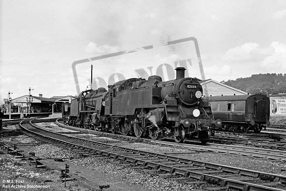 82024 1960-08-15 Exeter St Davids