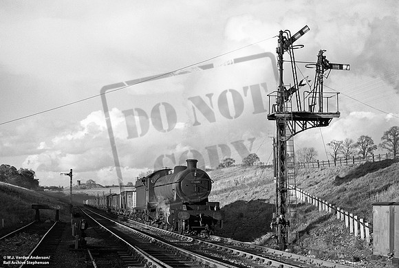 63689 1952-10-31 Charwelton