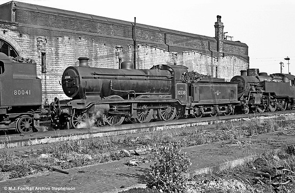 32338 1962-06-24 Eastbourne