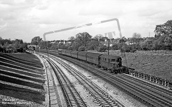 Met 14 1961-04-13 Northwood