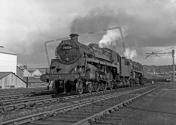 75023 1960s Bath