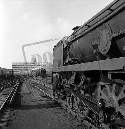 35030 1965-05-25 London Waterloo