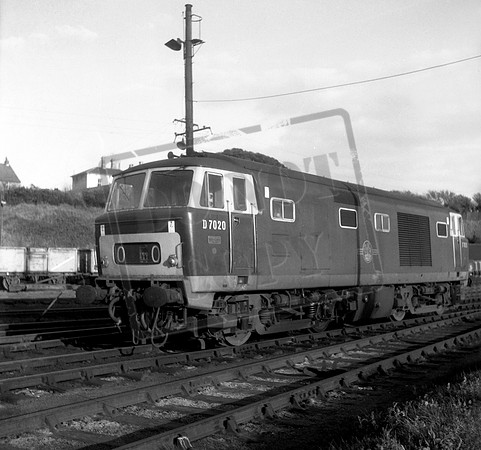 D7020 1960s Weymouth shed yard