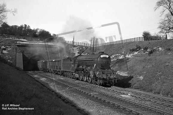 2568 1939-04-11 Peascliffe
