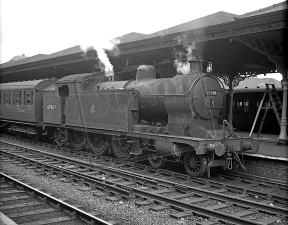 69869 1956-07-24 Middlesbrough
