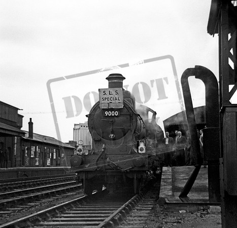 9000 1953-06-14 Andover Junction