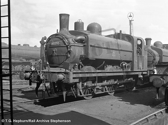68795 1950s Doncaster Carr shed