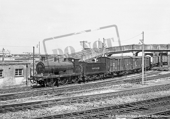 31317 1951 Dover Marine