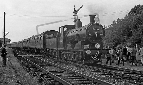 30309 1962-09-02 Fullerton station