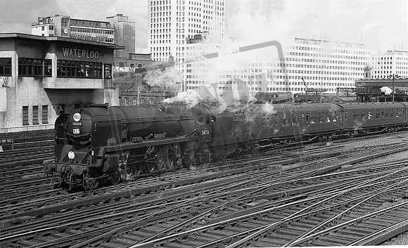 34026 1962c London Waterloo